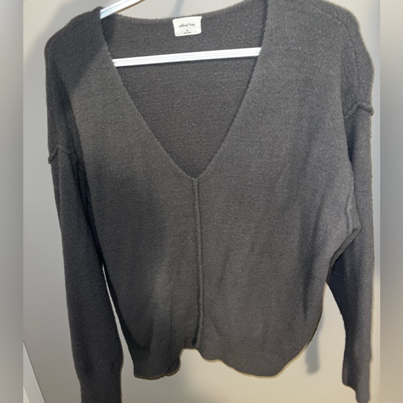 GREY Aritzia Relaxed V-Neck Sweater - Picture 2 of 4